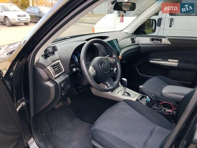 Черный Субару Форестер, объемом двигателя 2.46 л и пробегом 97 тыс. км за 8400 $, фото 5 на Automoto.ua