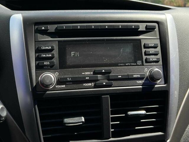 Чорний Субару Forester, об'ємом двигуна 2 л та пробігом 40 тис. км за 14190 $, фото 13 на Automoto.ua