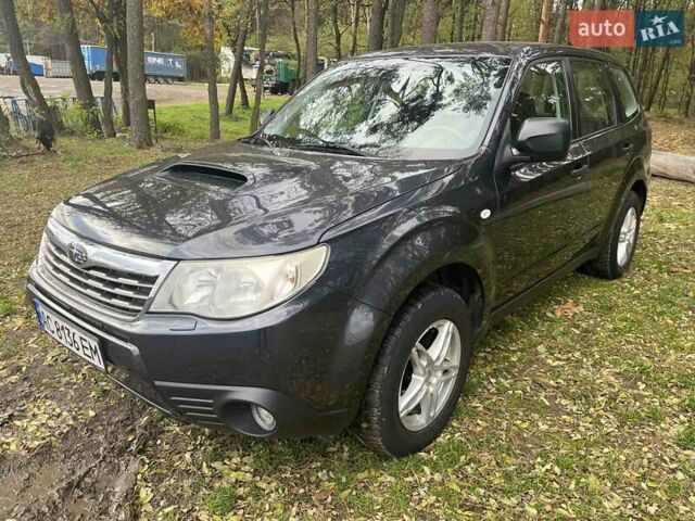 Чорний Субару Forester, об'ємом двигуна 1.99 л та пробігом 273 тис. км за 6550 $, фото 1 на Automoto.ua