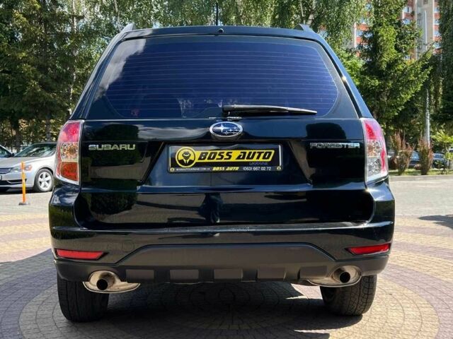 Чорний Субару Forester, об'ємом двигуна 2 л та пробігом 40 тис. км за 14190 $, фото 5 на Automoto.ua
