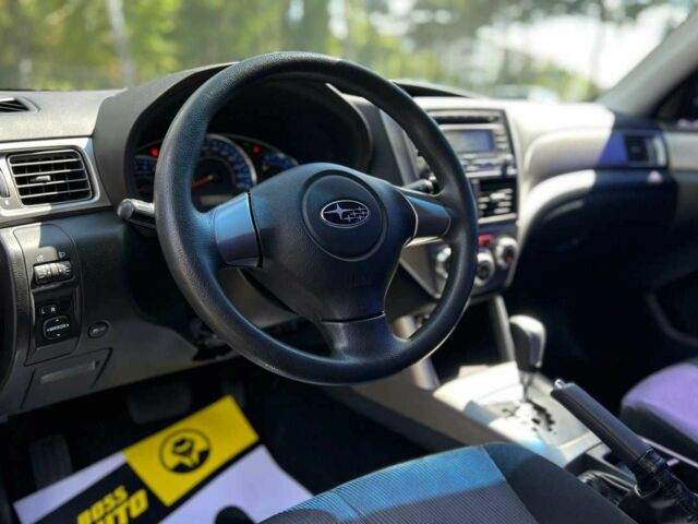 Чорний Субару Forester, об'ємом двигуна 2 л та пробігом 40 тис. км за 14190 $, фото 17 на Automoto.ua