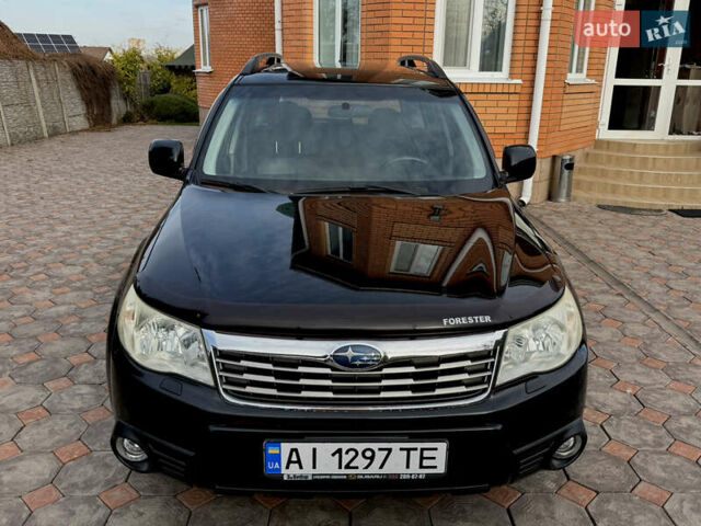 Чорний Субару Forester, об'ємом двигуна 2 л та пробігом 224 тис. км за 8300 $, фото 1 на Automoto.ua