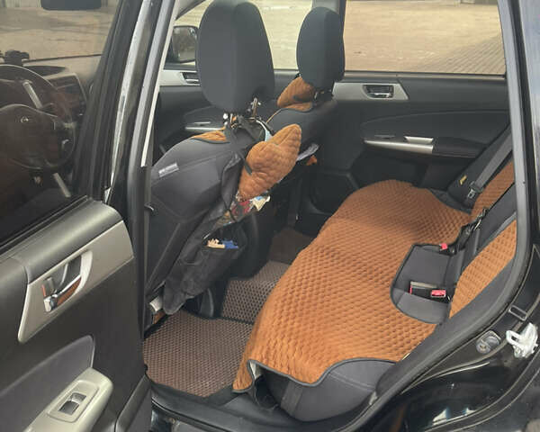 Чорний Субару Forester, об'ємом двигуна 2 л та пробігом 228 тис. км за 7500 $, фото 9 на Automoto.ua
