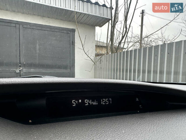 Черный Субару Форестер, объемом двигателя 1.99 л и пробегом 330 тыс. км за 7600 $, фото 13 на Automoto.ua