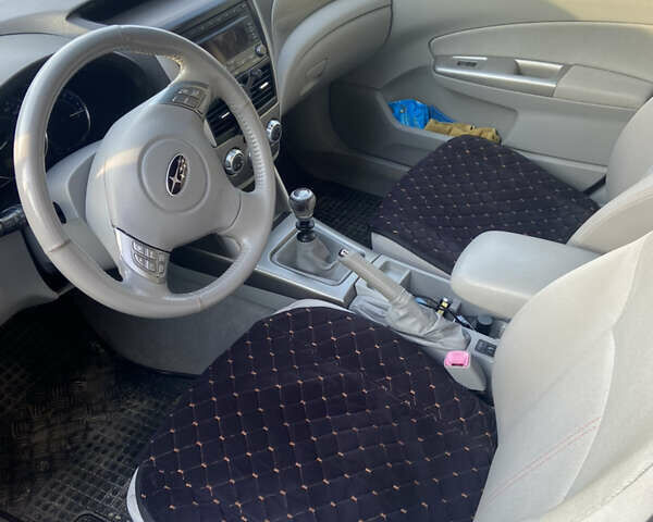 Чорний Субару Forester, об'ємом двигуна 1.99 л та пробігом 125 тис. км за 9777 $, фото 13 на Automoto.ua