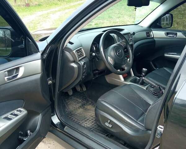 Чорний Субару Forester, об'ємом двигуна 2 л та пробігом 191 тис. км за 7850 $, фото 5 на Automoto.ua