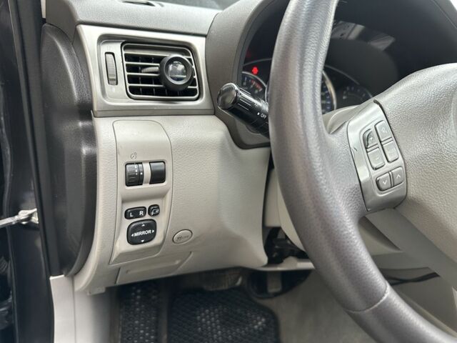 Черный Субару Форестер, объемом двигателя 2 л и пробегом 330 тыс. км за 7600 $, фото 10 на Automoto.ua