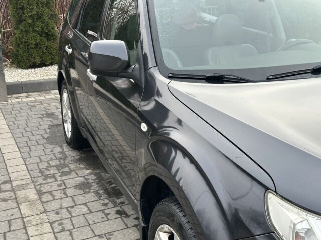 Черный Субару Форестер, объемом двигателя 2 л и пробегом 330 тыс. км за 7600 $, фото 7 на Automoto.ua