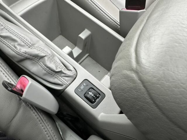 Черный Субару Форестер, объемом двигателя 2 л и пробегом 330 тыс. км за 7600 $, фото 14 на Automoto.ua