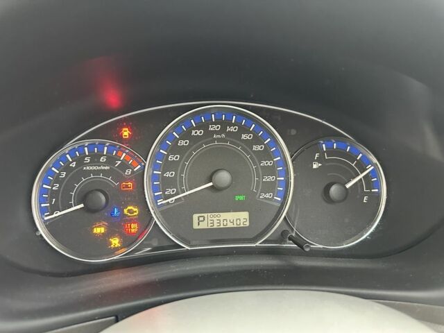 Черный Субару Форестер, объемом двигателя 2 л и пробегом 330 тыс. км за 7600 $, фото 12 на Automoto.ua