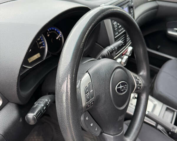 Черный Субару Форестер, объемом двигателя 1.99 л и пробегом 225 тыс. км за 9300 $, фото 29 на Automoto.ua