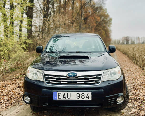 Черный Субару Форестер, объемом двигателя 2 л и пробегом 300 тыс. км за 5150 $, фото 6 на Automoto.ua