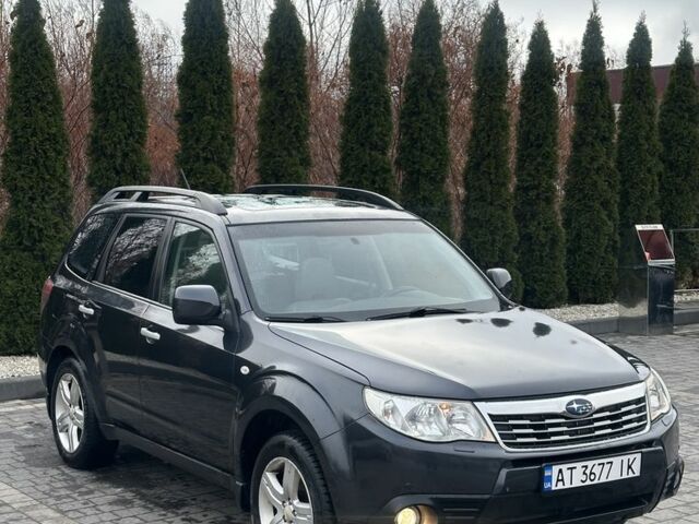 Черный Субару Форестер, объемом двигателя 2 л и пробегом 330 тыс. км за 7600 $, фото 1 на Automoto.ua