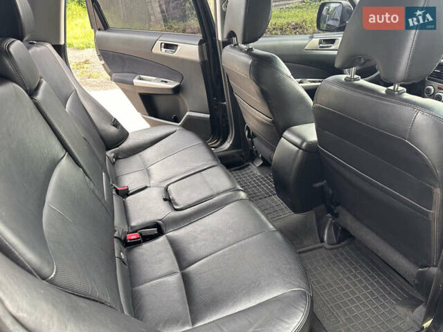 Чорний Субару Forester, об'ємом двигуна 2 л та пробігом 267 тис. км за 8200 $, фото 18 на Automoto.ua