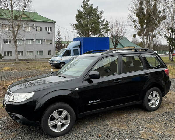 Черный Субару Форестер, объемом двигателя 1.99 л и пробегом 225 тыс. км за 9300 $, фото 5 на Automoto.ua