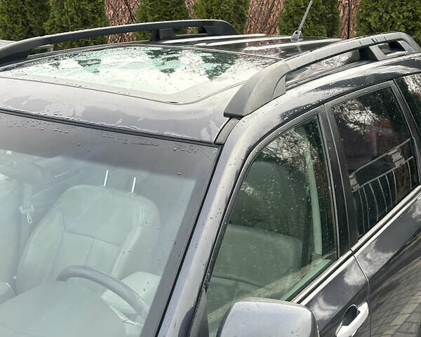 Черный Субару Форестер, объемом двигателя 1.99 л и пробегом 330 тыс. км за 7600 $, фото 3 на Automoto.ua