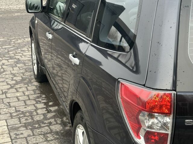 Черный Субару Форестер, объемом двигателя 2 л и пробегом 330 тыс. км за 7600 $, фото 5 на Automoto.ua