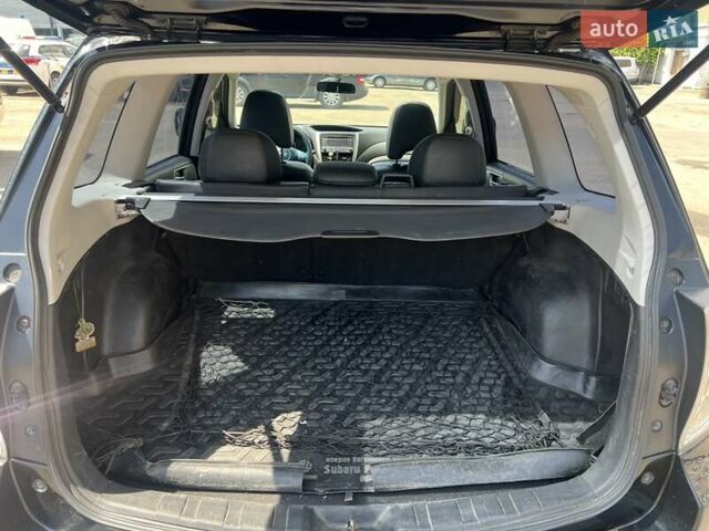 Черный Субару Форестер, объемом двигателя 1.99 л и пробегом 176 тыс. км за 9300 $, фото 8 на Automoto.ua