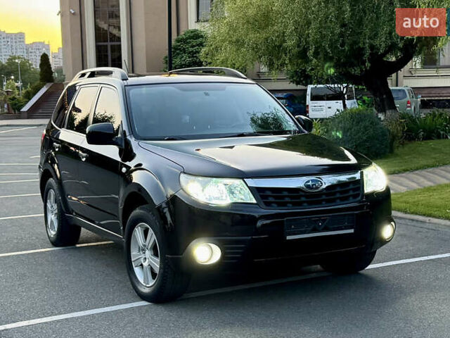 Чорний Субару Forester, об'ємом двигуна 2 л та пробігом 155 тис. км за 10800 $, фото 5 на Automoto.ua