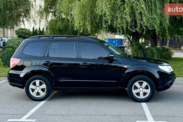Чорний Субару Forester, об'ємом двигуна 2 л та пробігом 155 тис. км за 10800 $, фото 12 на Automoto.ua