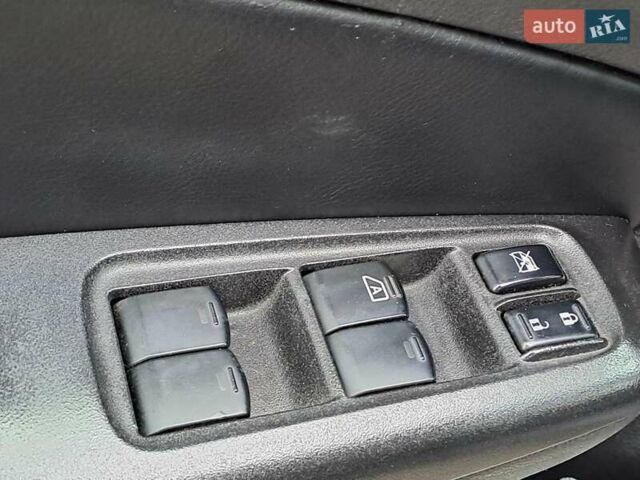 Черный Субару Форестер, объемом двигателя 2.5 л и пробегом 157 тыс. км за 9440 $, фото 18 на Automoto.ua