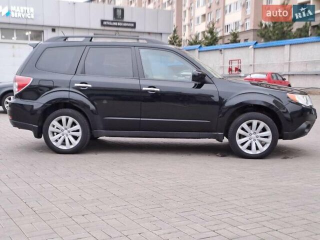 Черный Субару Форестер, объемом двигателя 2.5 л и пробегом 157 тыс. км за 9440 $, фото 4 на Automoto.ua