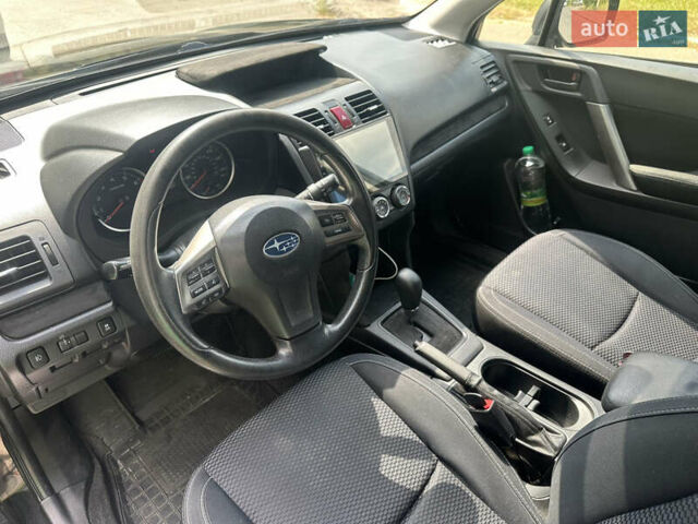 Черный Субару Форестер, объемом двигателя 2.46 л и пробегом 260 тыс. км за 10500 $, фото 7 на Automoto.ua