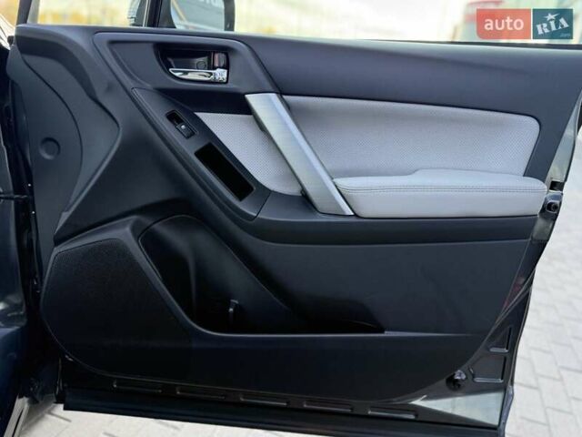 Черный Субару Форестер, объемом двигателя 2.46 л и пробегом 150 тыс. км за 15300 $, фото 23 на Automoto.ua