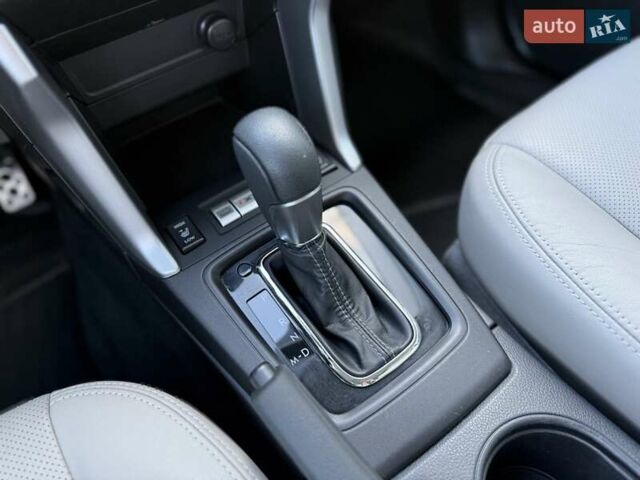 Черный Субару Форестер, объемом двигателя 2.46 л и пробегом 150 тыс. км за 15300 $, фото 43 на Automoto.ua