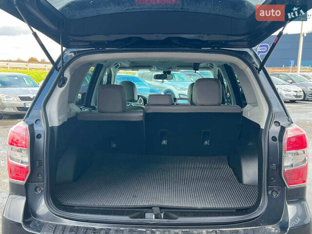 Черный Субару Форестер, объемом двигателя 2.5 л и пробегом 126 тыс. км за 13890 $, фото 9 на Automoto.ua