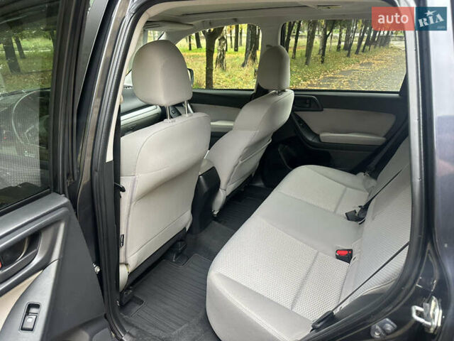 Чорний Субару Forester, об'ємом двигуна 2.5 л та пробігом 219 тис. км за 12000 $, фото 19 на Automoto.ua