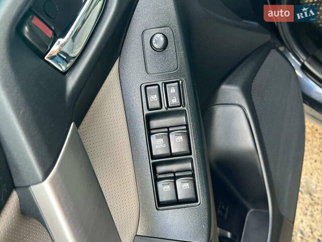 Черный Субару Форестер, объемом двигателя 2.5 л и пробегом 126 тыс. км за 13890 $, фото 21 на Automoto.ua