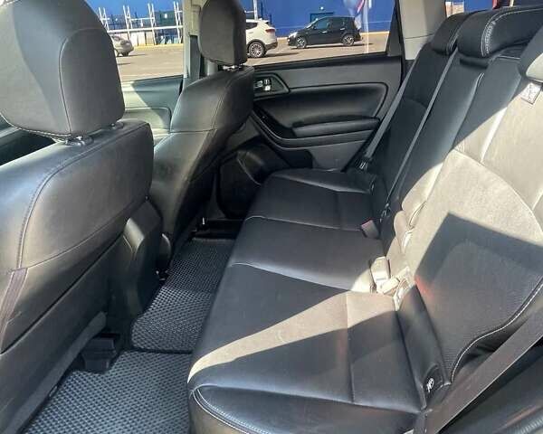 Чорний Субару Forester, об'ємом двигуна 2 л та пробігом 213 тис. км за 13800 $, фото 6 на Automoto.ua