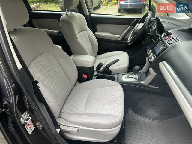 Чорний Субару Forester, об'ємом двигуна 2.5 л та пробігом 219 тис. км за 12000 $, фото 27 на Automoto.ua