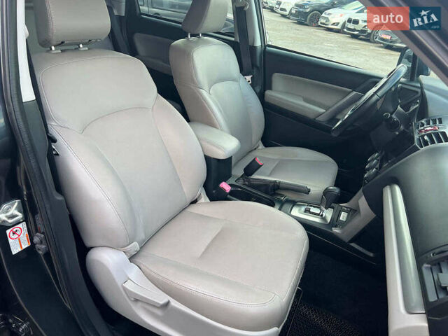 Черный Субару Форестер, объемом двигателя 2.5 л и пробегом 126 тыс. км за 13890 $, фото 16 на Automoto.ua