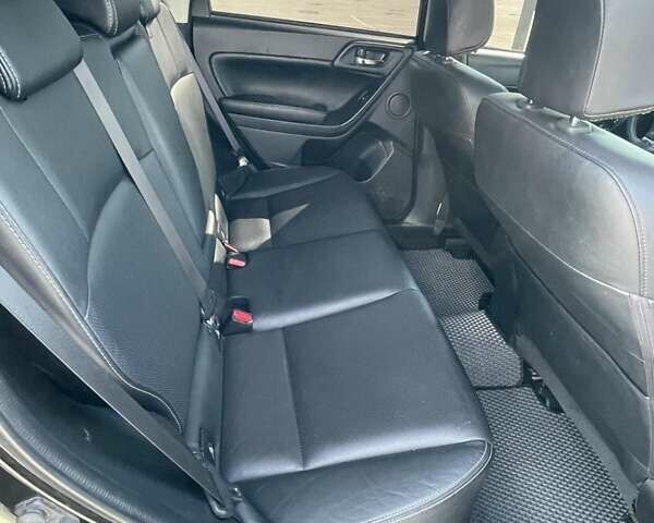 Чорний Субару Forester, об'ємом двигуна 2 л та пробігом 213 тис. км за 12500 $, фото 10 на Automoto.ua