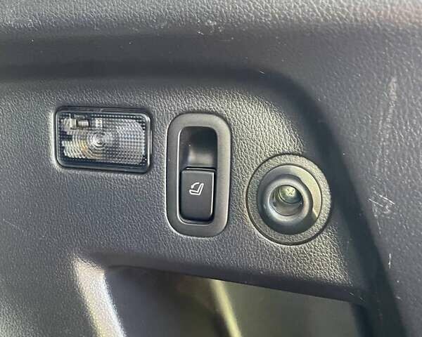 Чорний Субару Forester, об'ємом двигуна 2 л та пробігом 213 тис. км за 13800 $, фото 35 на Automoto.ua