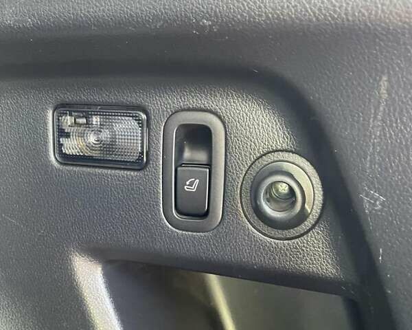 Чорний Субару Forester, об'ємом двигуна 2 л та пробігом 213 тис. км за 12500 $, фото 27 на Automoto.ua