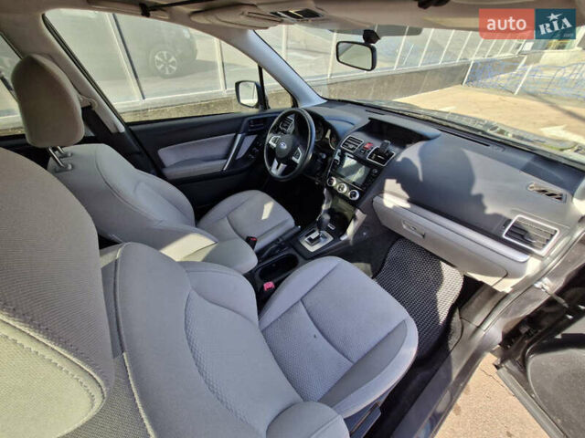 Черный Субару Форестер, объемом двигателя 2.5 л и пробегом 114 тыс. км за 14500 $, фото 8 на Automoto.ua