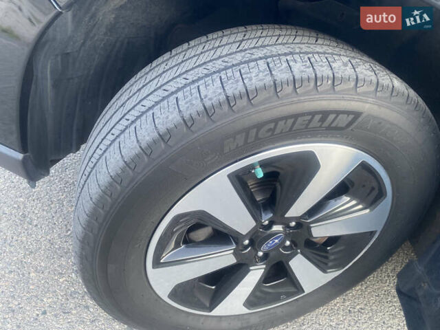 Чорний Субару Forester, об'ємом двигуна 2.5 л та пробігом 170 тис. км за 15000 $, фото 17 на Automoto.ua