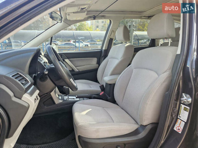 Черный Субару Форестер, объемом двигателя 2.5 л и пробегом 114 тыс. км за 14500 $, фото 6 на Automoto.ua