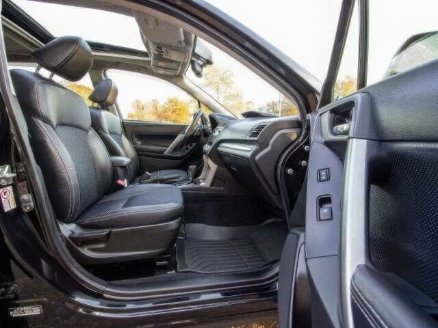 Чорний Субару Forester, об'ємом двигуна 2 л та пробігом 112 тис. км за 4600 $, фото 12 на Automoto.ua