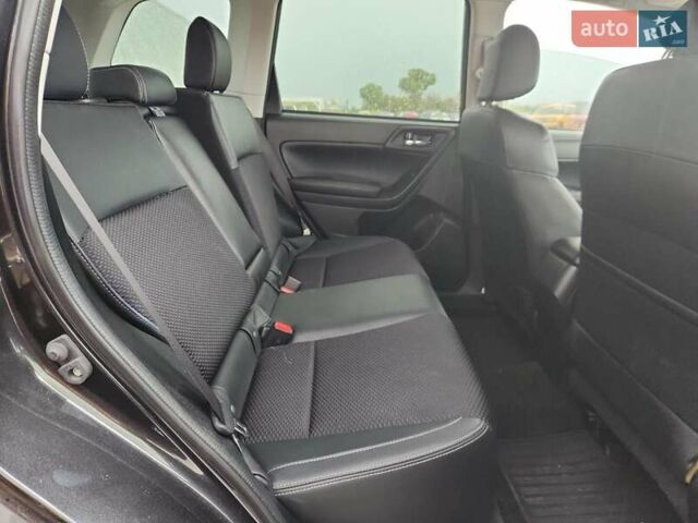 Черный Субару Форестер, объемом двигателя 2.46 л и пробегом 135 тыс. км за 2400 $, фото 10 на Automoto.ua