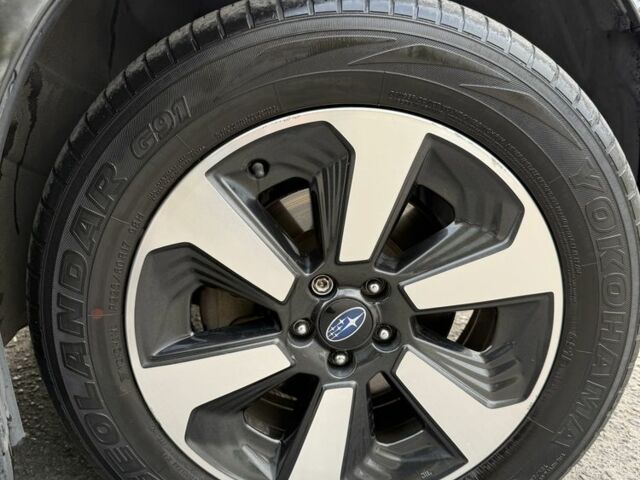 Черный Субару Форестер, объемом двигателя 2.5 л и пробегом 109 тыс. км за 17500 $, фото 4 на Automoto.ua