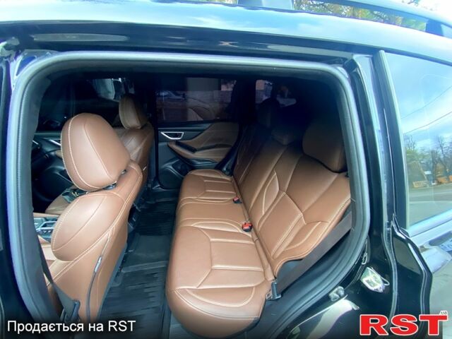 Черный Субару Форестер, объемом двигателя 2.5 л и пробегом 108 тыс. км за 17800 $, фото 6 на Automoto.ua