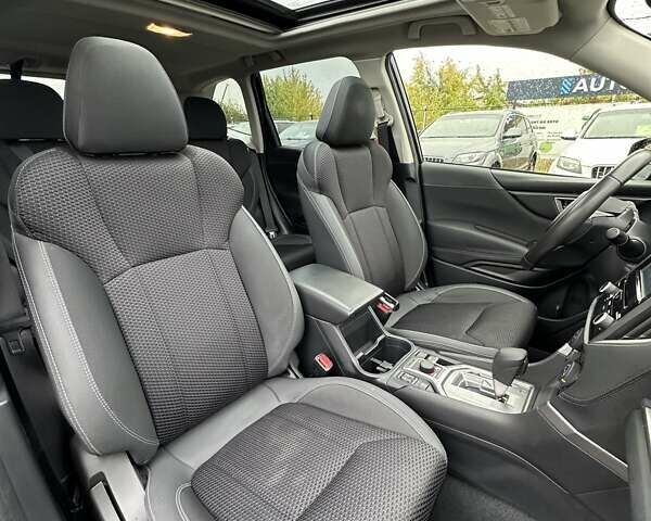 Чорний Субару Forester, об'ємом двигуна 2.5 л та пробігом 47 тис. км за 18999 $, фото 23 на Automoto.ua