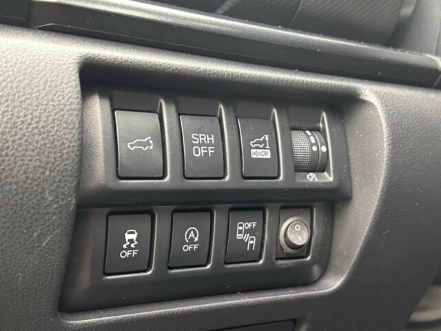 Черный Субару Форестер, объемом двигателя 2.5 л и пробегом 27 тыс. км за 17000 $, фото 13 на Automoto.ua