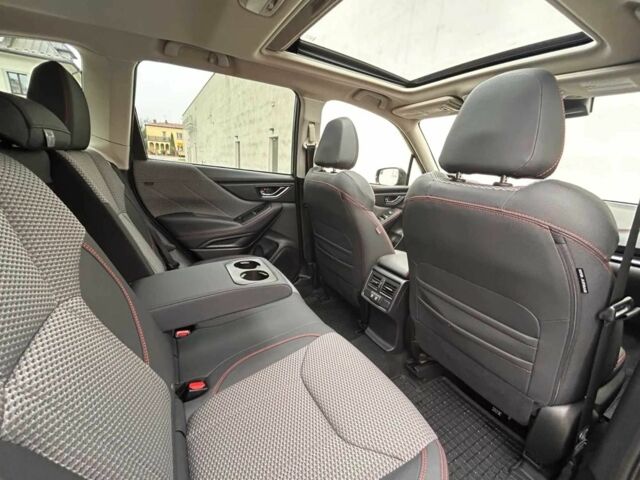 Черный Субару Форестер, объемом двигателя 2.5 л и пробегом 27 тыс. км за 17000 $, фото 9 на Automoto.ua