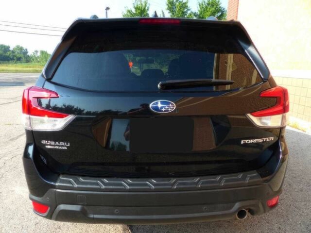 Черный Субару Форестер, объемом двигателя 2.5 л и пробегом 14 тыс. км за 10100 $, фото 5 на Automoto.ua