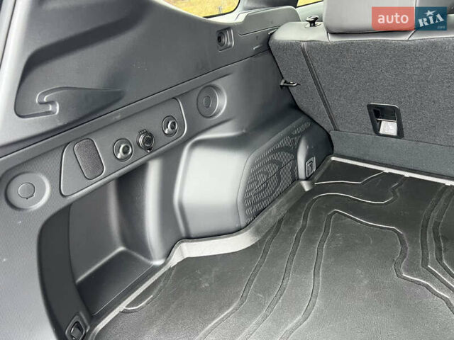 Черный Субару Форестер, объемом двигателя 2.5 л и пробегом 7 тыс. км за 30600 $, фото 75 на Automoto.ua